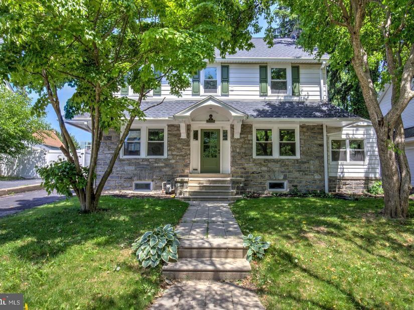 725 Turner Avenue, Drexel Hill PA 19026