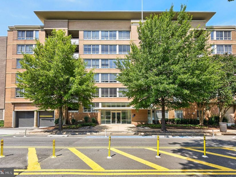 355 I Street SW 317, Washington DC 20024