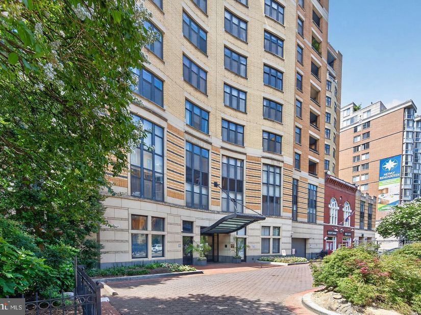 400 Massachusetts Avenue NW 817, Washington DC 20001