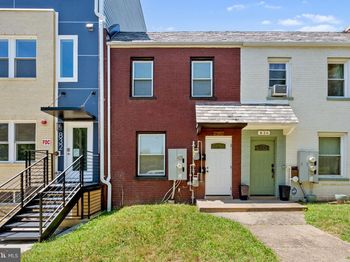 834 19TH Street NE