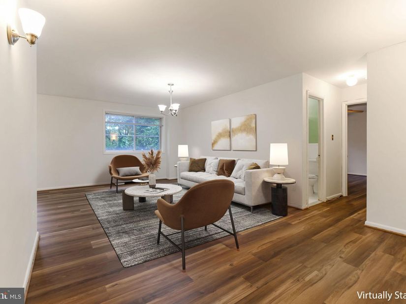 5101 8TH Rd. S 102, Arlington VA 22204