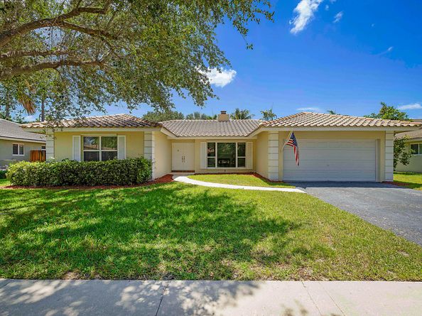 20869 Sonrisa Way, Boca Raton FL 33433