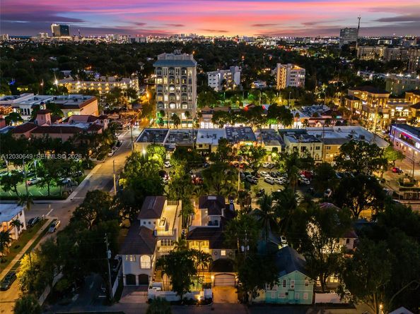 821 SE 2nd Court, Fort Lauderdale FL 33301