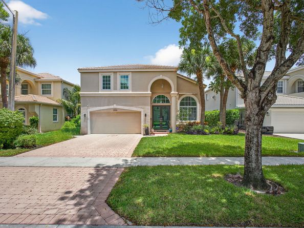 2035 Reston Circle, Royal Palm Beach FL 33411