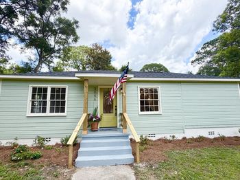 235 SW 21st Way