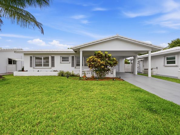 8410 NW 59th Place, Tamarac FL 33321
