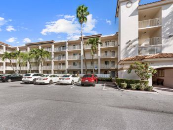 14096 Huntington Pointe Drive