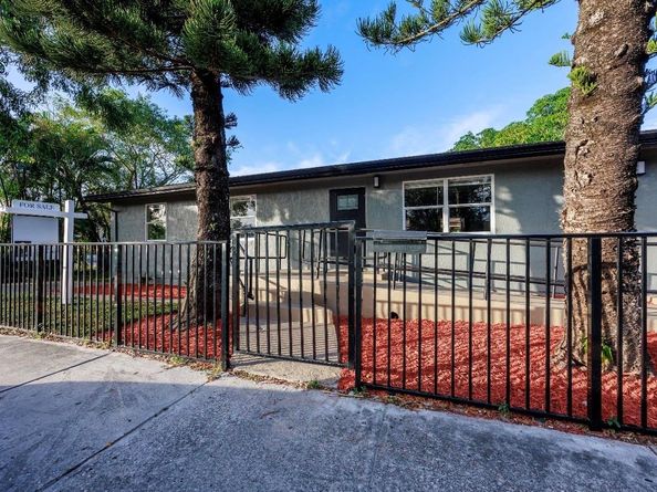 800 NW 6th Ave, Pompano Beach FL 33060