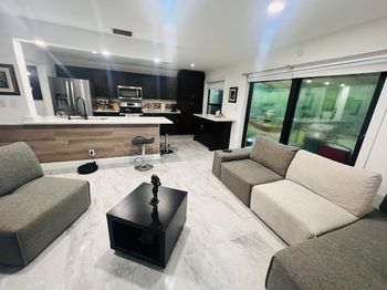 4602 NW 30th Street N