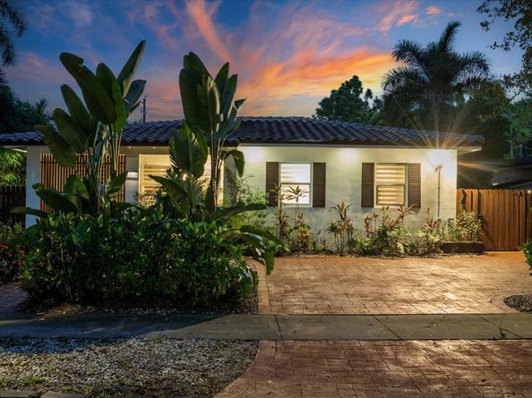 1519 Washington St, Hollywood FL 33020