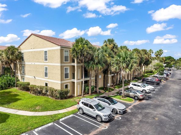 733 Riverside Dr 1216, Coral Springs FL 33071