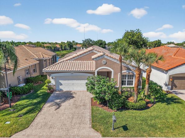 9309 Vercelli St, Lake Worth FL 33467