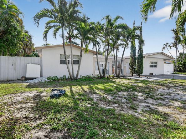 256 SW 11th Place, Boca Raton FL 33432