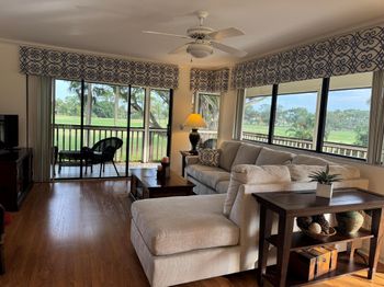 428 Brackenwood Lane S