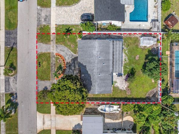 348 Lanier Drive, Palm Springs FL 33461