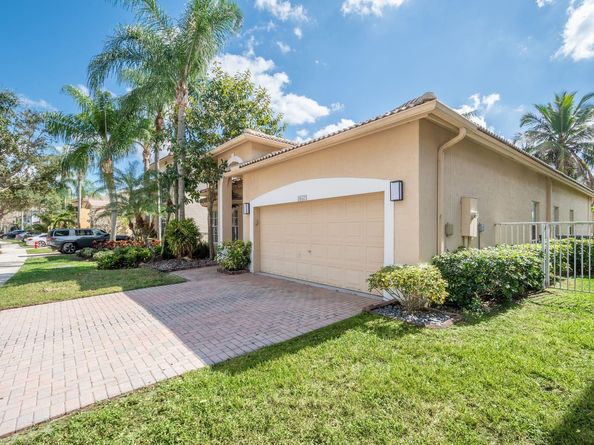 16524 Turquoise Trl, Weston FL 33331