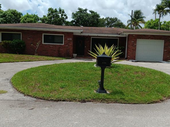 1070 NW 149th St, Miami FL 33168