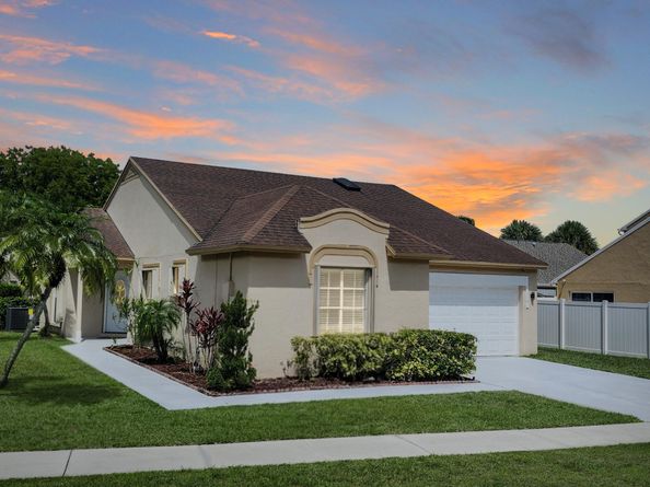22561 Middletown Drive, Boca Raton FL 33428