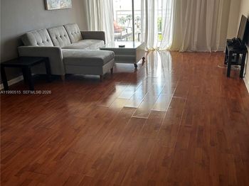 400 Kings Point Drive