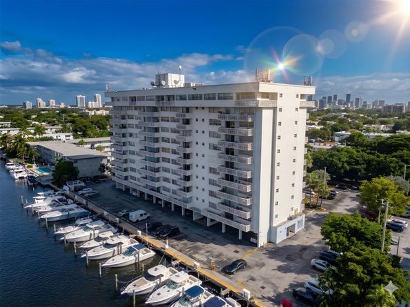 13155 Ixora Court 804, North Miami FL 33181