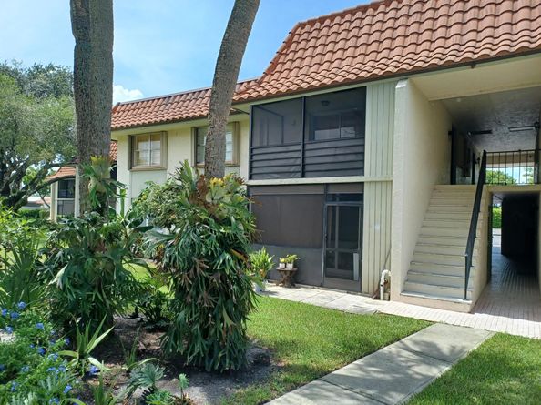 Undisclosed Address #RX-10912788, Boca Raton FL 33486