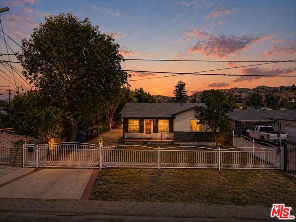 10341 Arminta Street, Sun Valley CA 91352