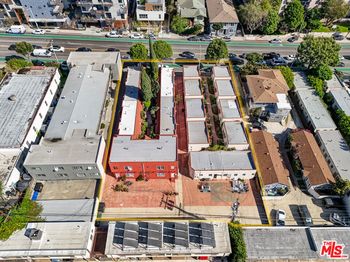 1229 N Fairfax Avenue