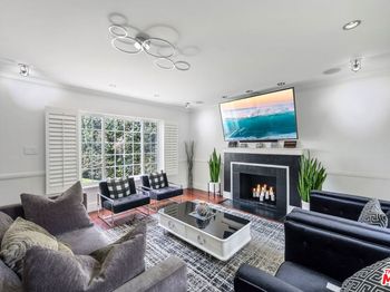 803 S Sycamore Avenue