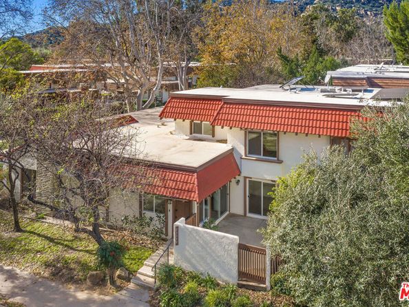 22342 James Alan Circle, Chatsworth CA 91311