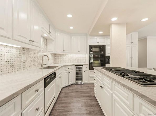7525 Jerez Ct. Unit F, Carlsbad CA 92009