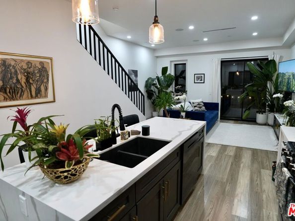 5961 Fountain Avenue, Los Angeles CA 90028