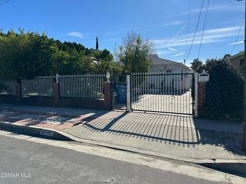 14742 Cohasset Street