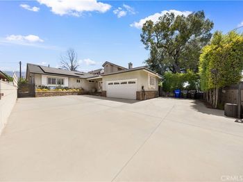 9163 Duarte Road