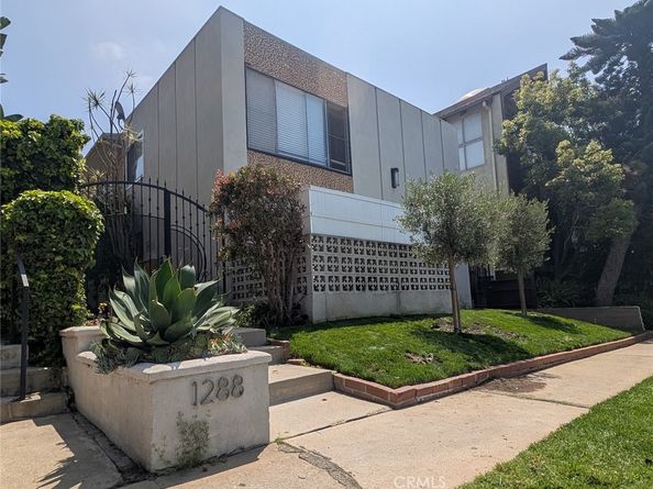 1288 Barry, Los Angeles CA 90025