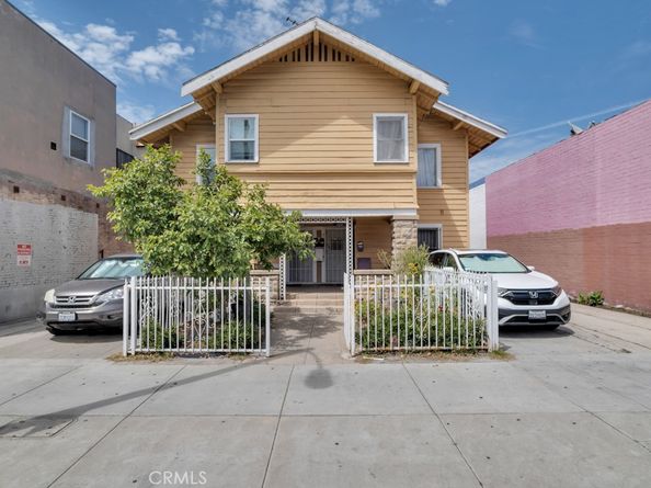2113 Venice, Los Angeles CA 90006