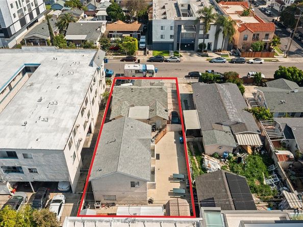 615 N Oxford Avenue, Los Angeles CA 90004