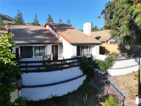 15931 Foothill, Rancho Cascades CA 91342