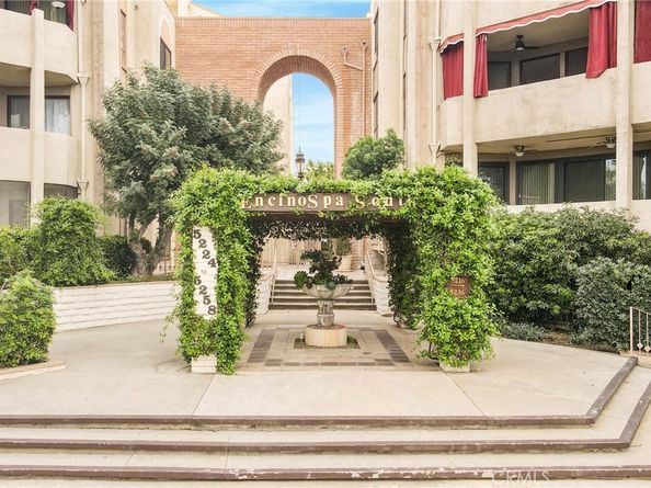 5216 Yarmouth 107, Encino CA 91316