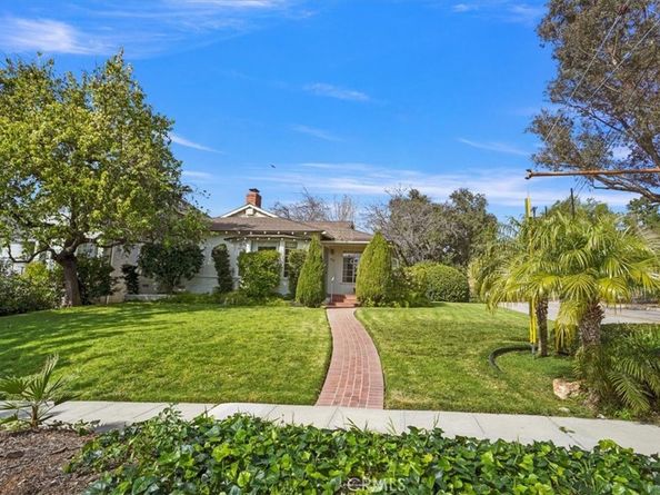 1083 E Fairmount, Burbank CA 91501