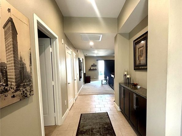 300 E 4th Street 422, Long Beach CA 90802