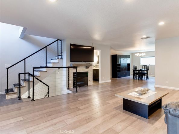 2298 Rose Avenue 110, Signal Hill CA 90755