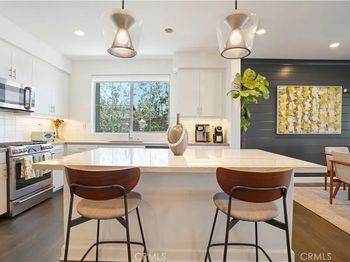 820 E Santa Ana Street