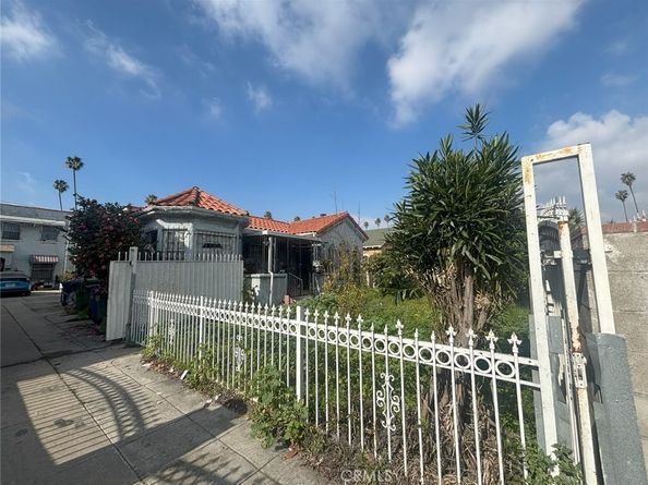 4241 Arlington, Los Angeles CA 90008