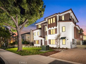 905 sunset Boulevard