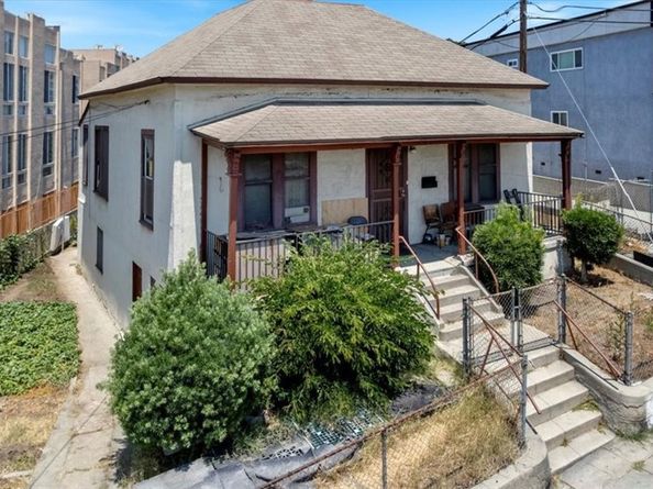 811 N Bunker Hill Avenue, Los Angeles CA 90012