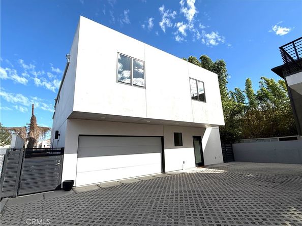 542 N Commonwealth Avenue, Silver Lake CA 90004