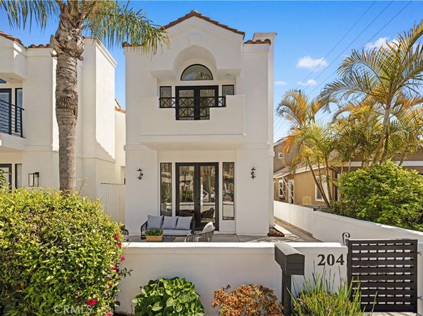 204 Lincoln Ave, Huntington Beach CA 92648