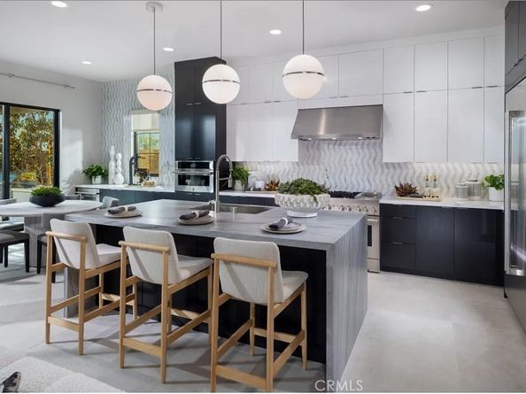 453 Treeline, Irvine CA 92602