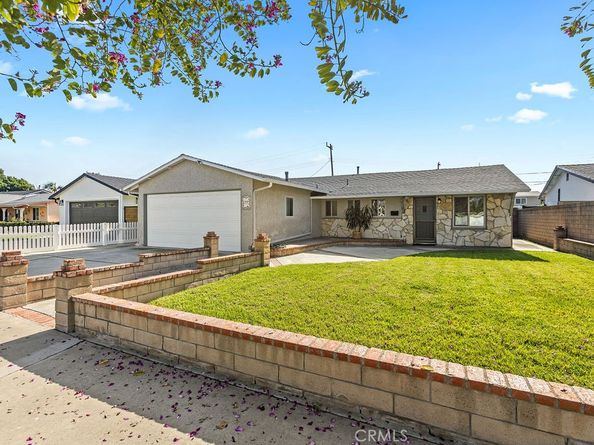 995 Post Road, Costa Mesa CA 92626