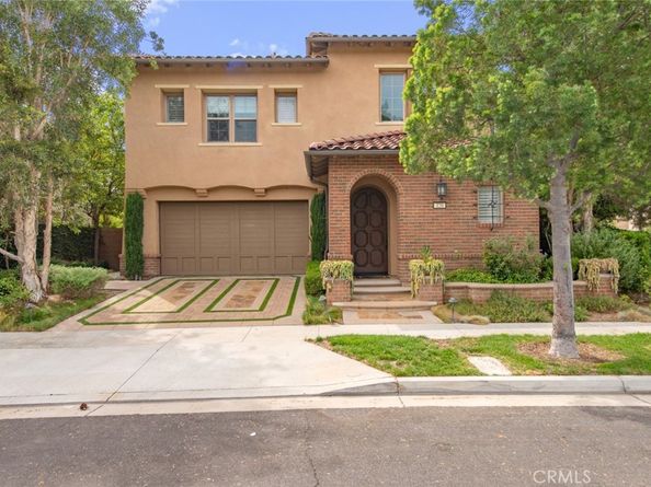 120 Tomato Springs, Irvine CA 92618